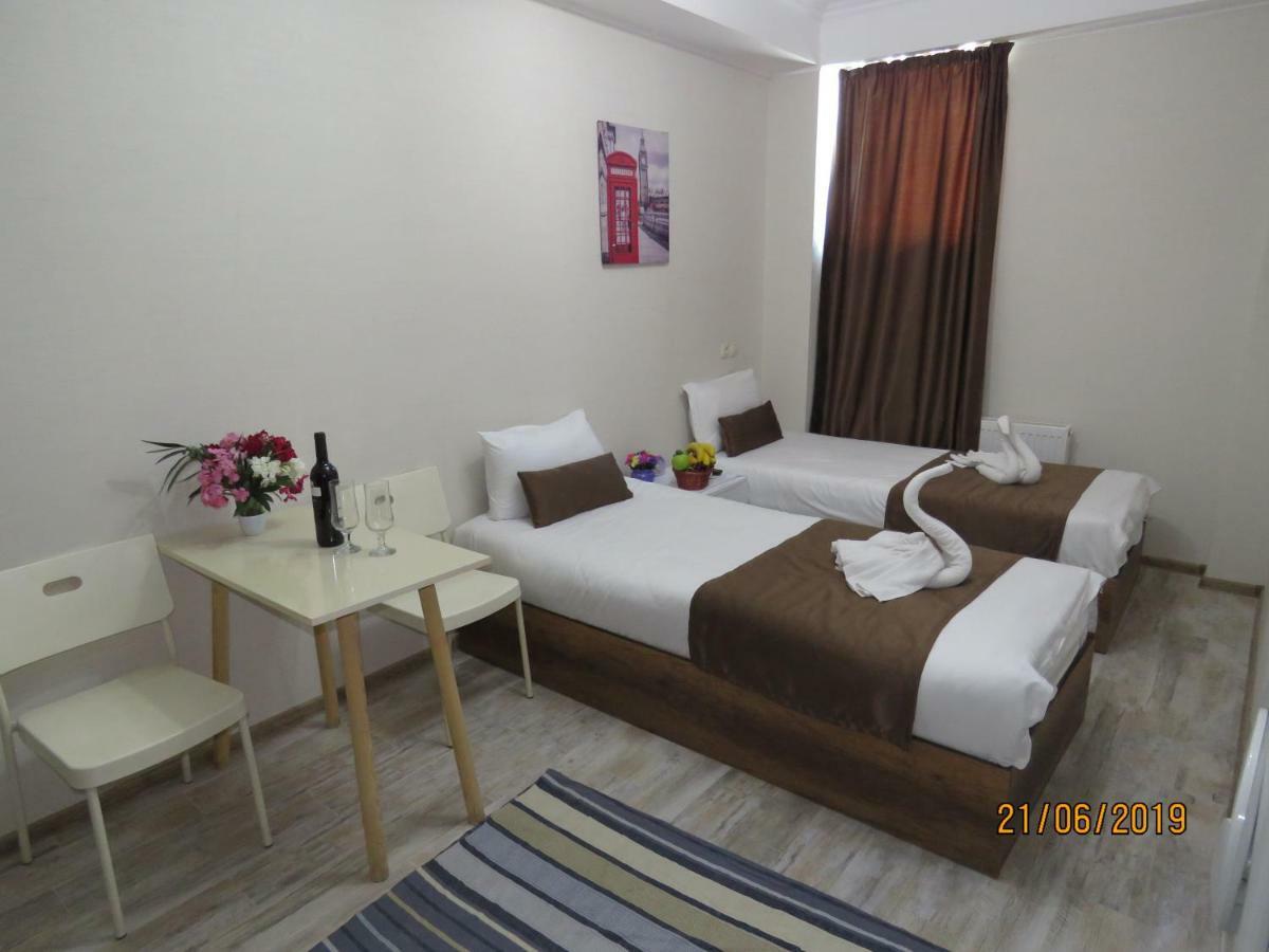 Atlas Hotel تبليسي المظهر الخارجي الصورة